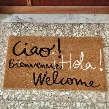 Casa Delfino - Appartamento Centro Storico A Due Passi Dalla Spiaggia & Mare, Porto & Ferrovia Civitavecchia Ngoại thất bức ảnh