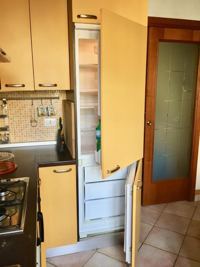 Casa Delfino - Appartamento Centro Storico A Due Passi Dalla Spiaggia & Mare, Porto & Ferrovia Civitavecchia Ngoại thất bức ảnh